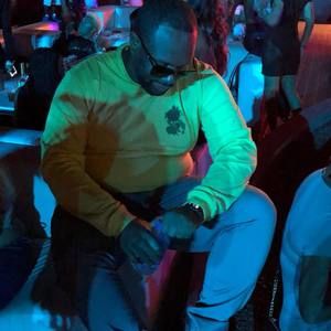 Meet your Posher, Larry